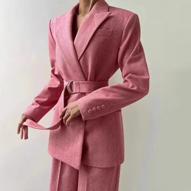 Women’s Tailored Set – Timeless Elegance