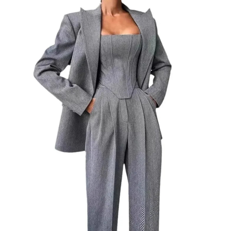 Women’s Tailored Set – Timeless Elegance